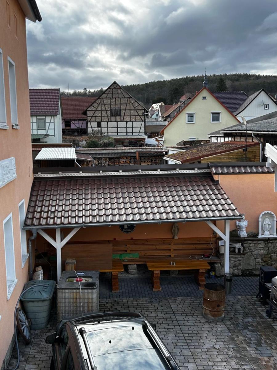 Ferienwohnung 3 mit 5 Zimmern Küche 2 Bäder - Housity