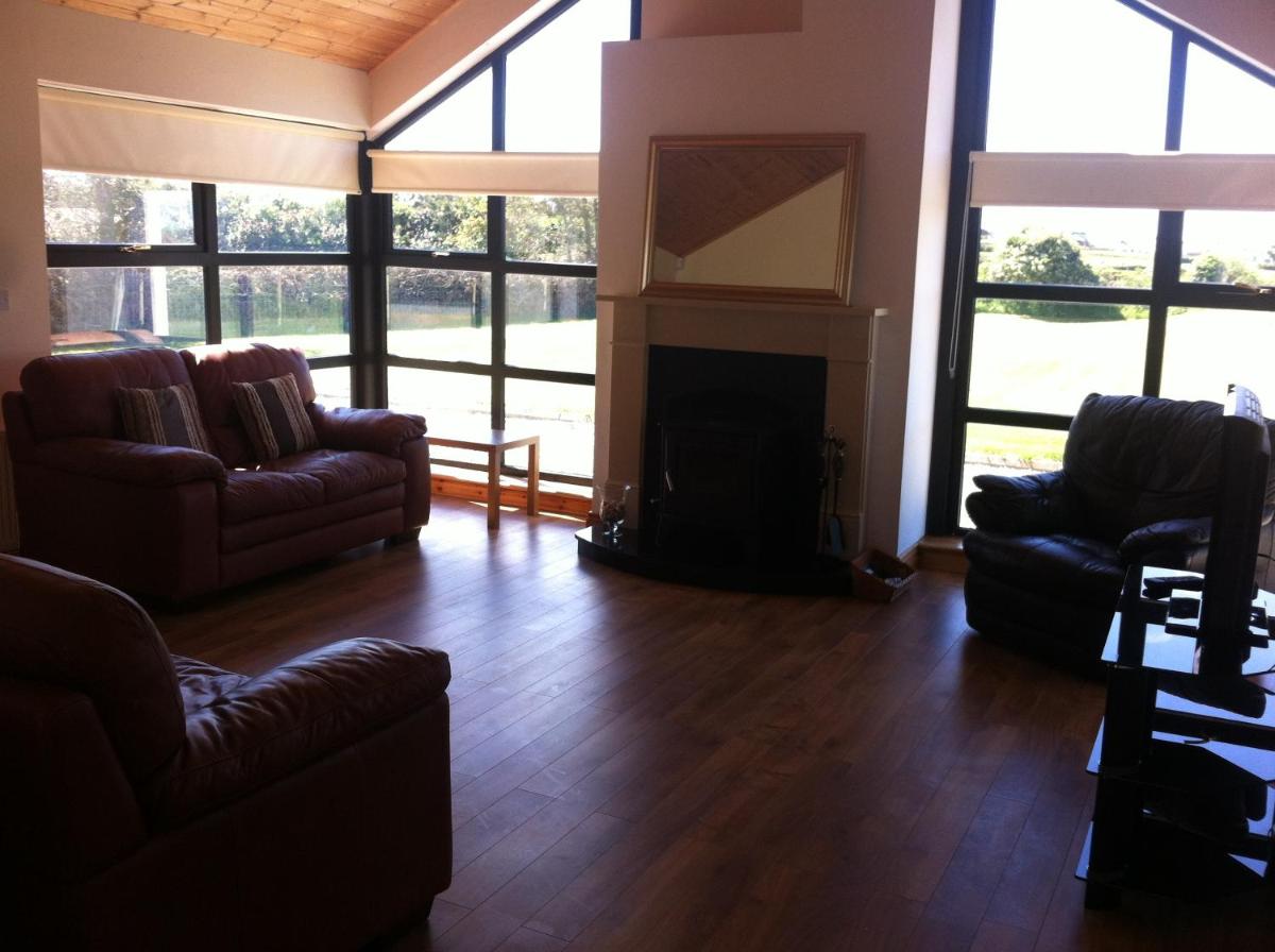 Kilmore Quay Castleview 1 - 5 Bedroom House - Housity