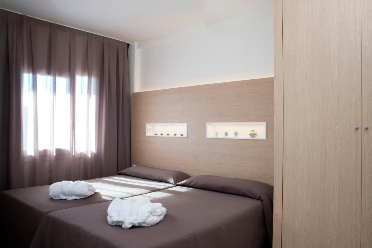 Aparthotel Acualandia - Housity