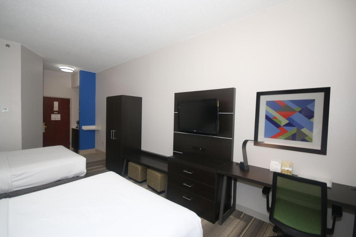 Holiday Inn Express Hillsville, an IHG Hotel - Housity