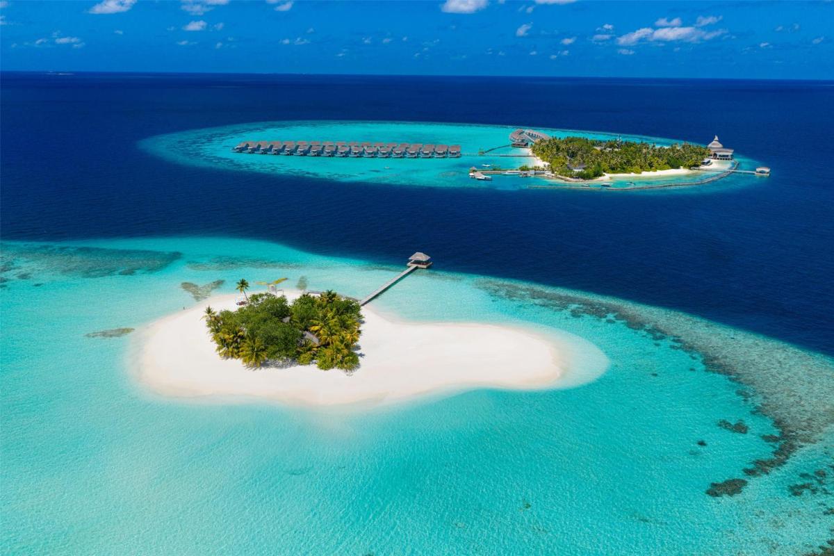 Outrigger Maldives Maafushivaru Resort - Housity