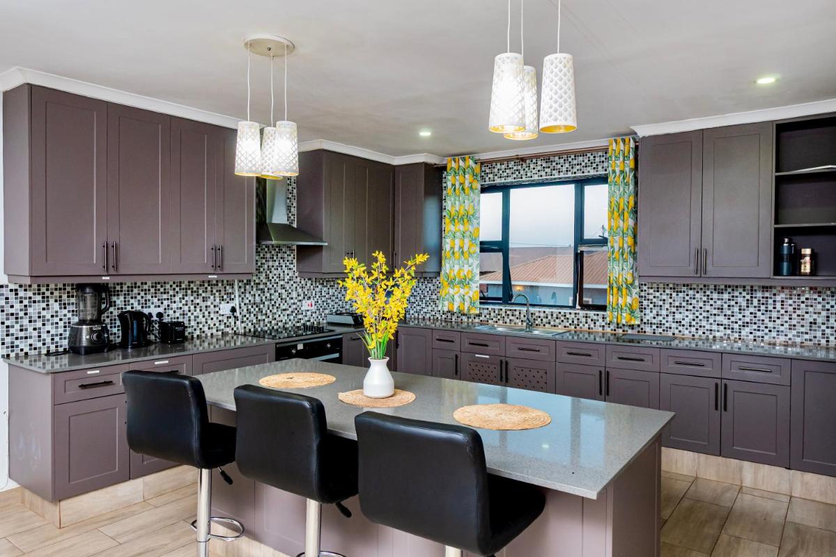 Acacia Stay - Housity
