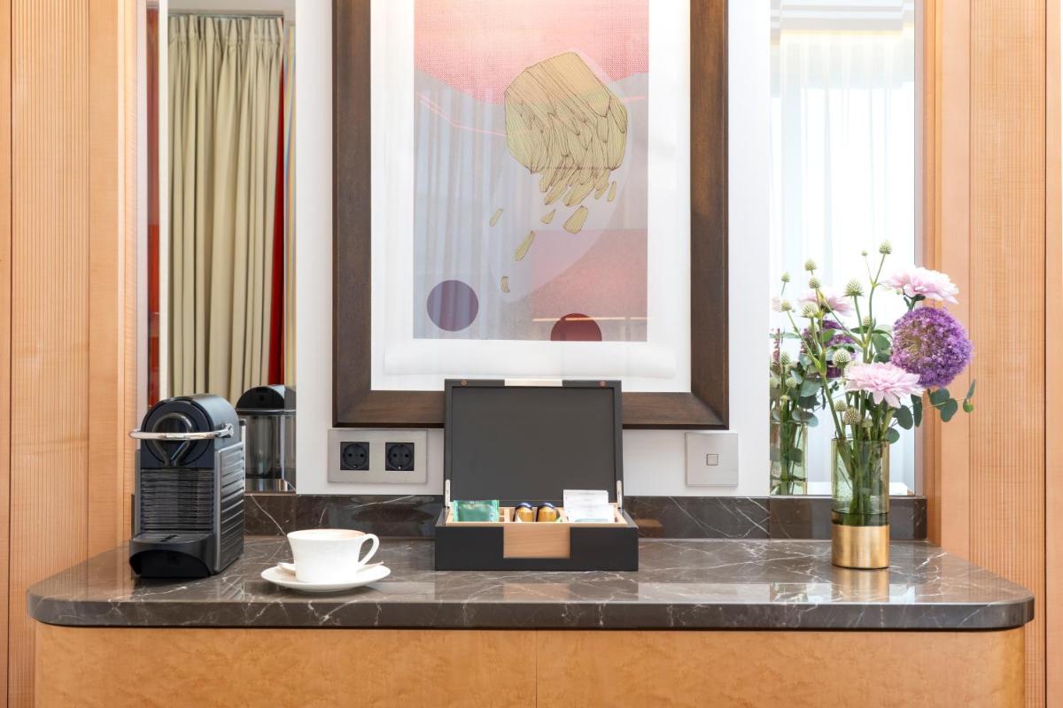 Kaffee-/Teezubehör in der Unterkunft Waldorf Astoria Berlin