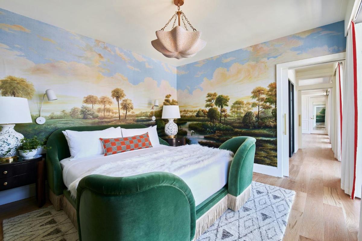 Virgin Hotels New Orleans - Housity