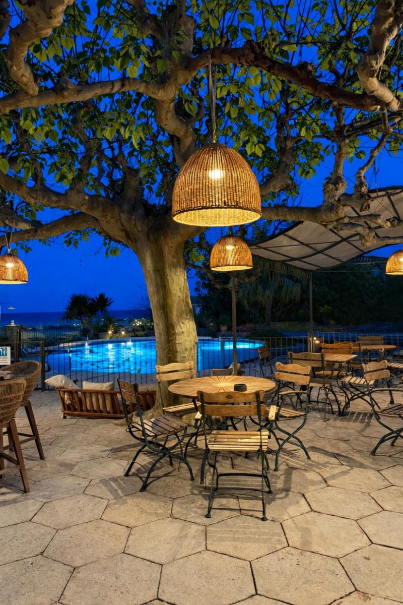 Piscine de l'établissement La Solenzara hôtel - 3 Etoiles Supérieur - Appartement & SPA ou située à proximité