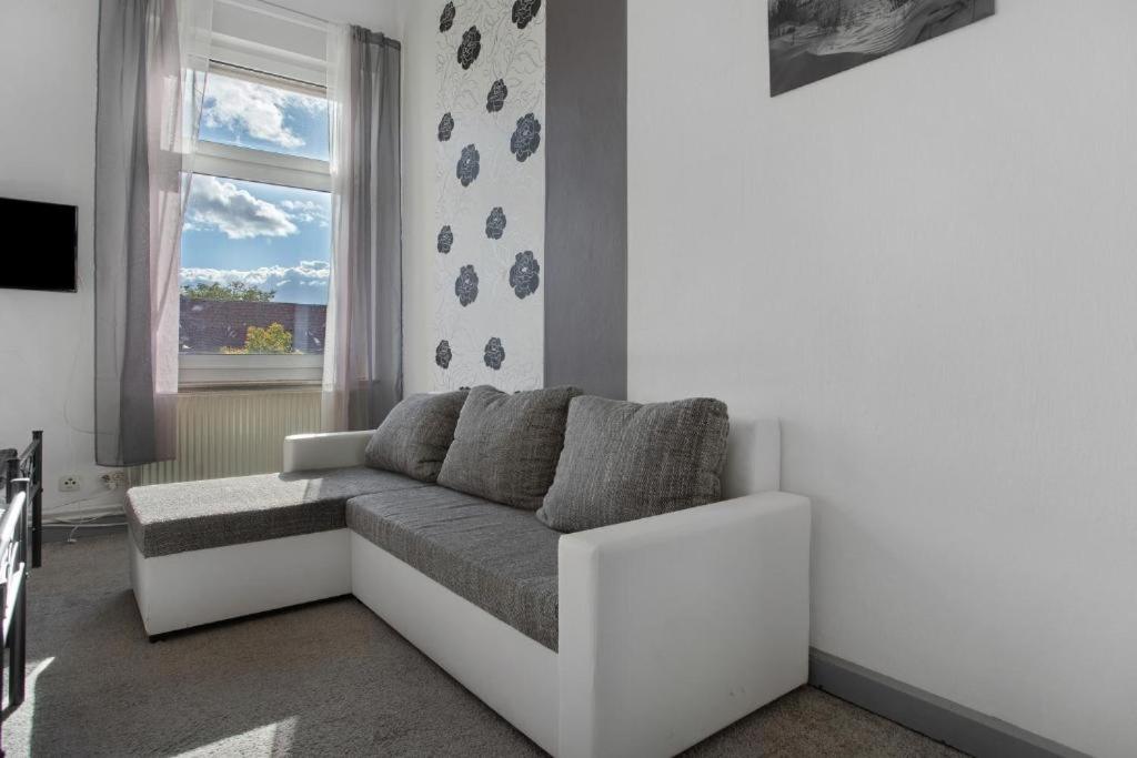 Fewo zum Alten Hotel Gramzow - Housity