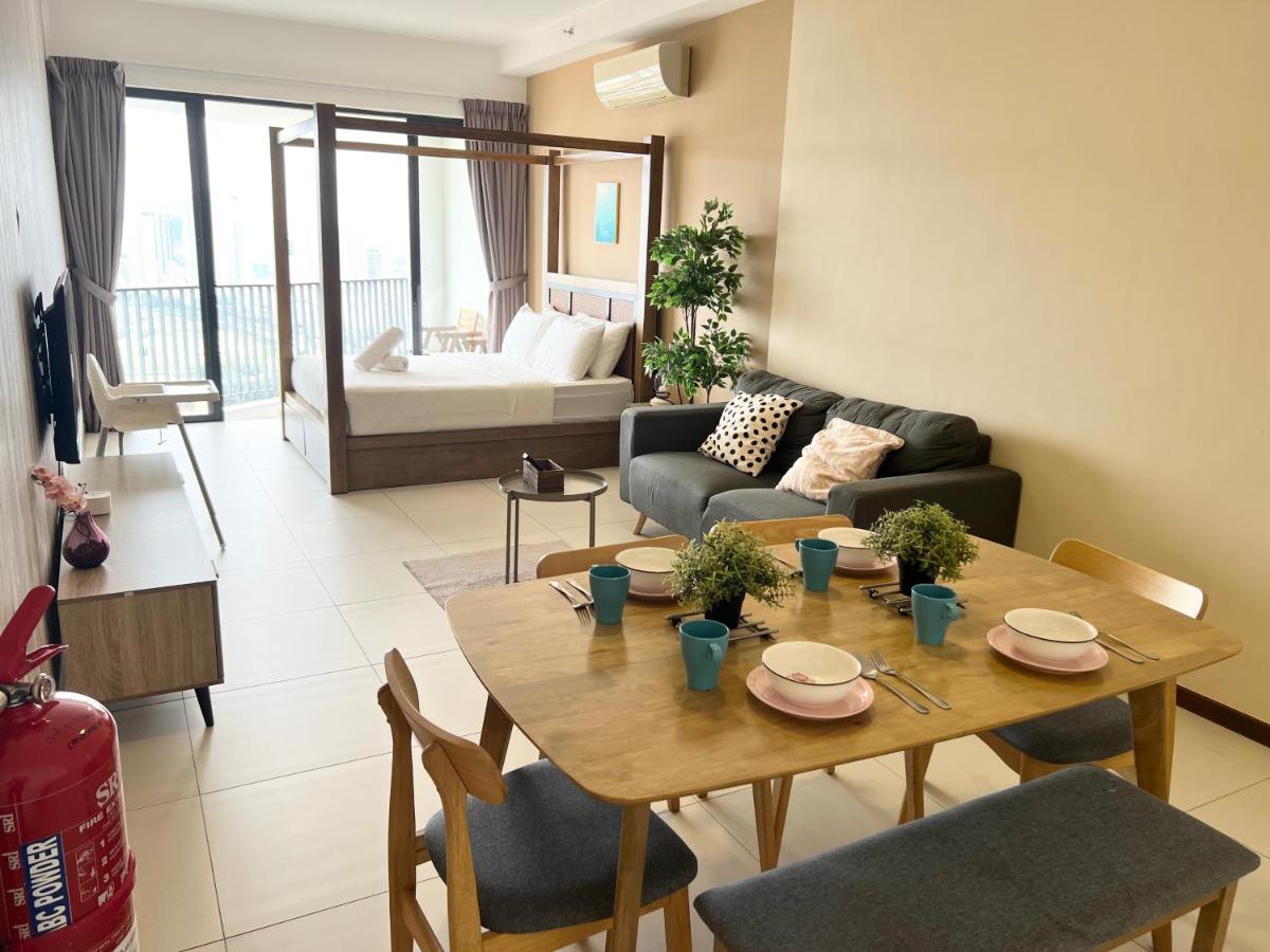 The Landmark Seaview Netflix By Blue Sky Holidays - Housity