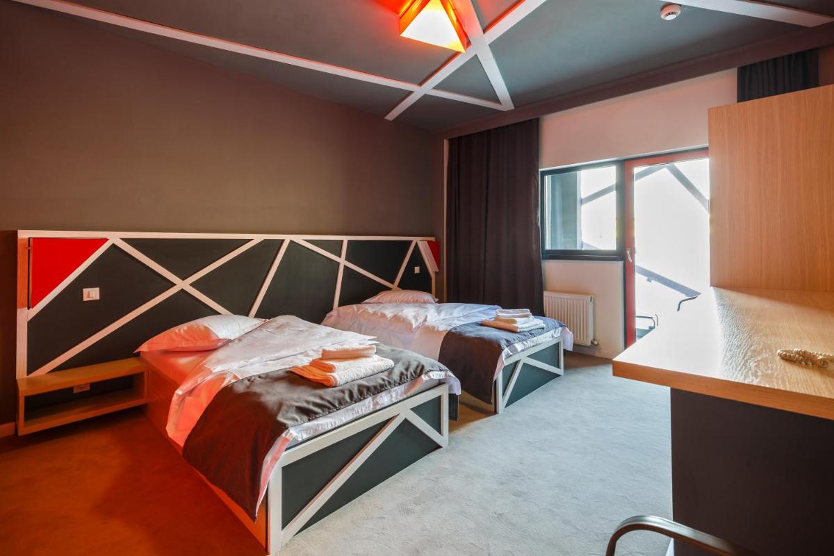 Net Hotel Pitesti - Housity