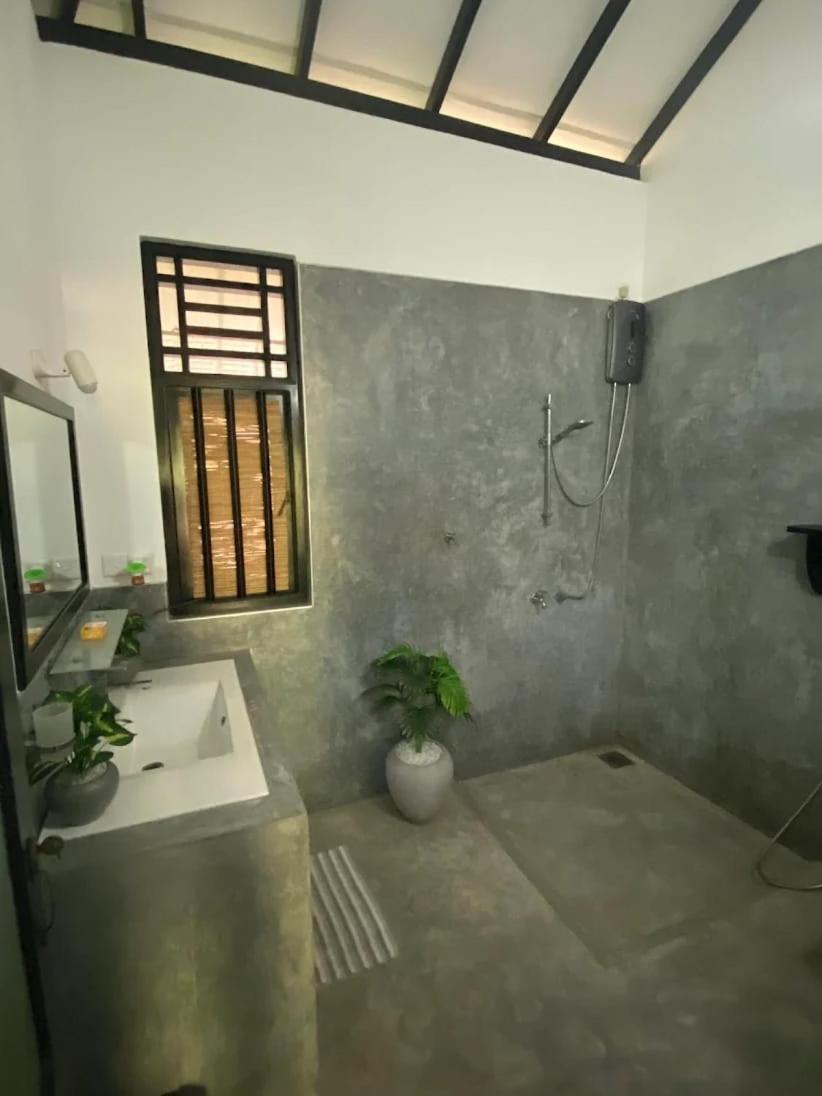 Seagulls Garden Cabanas - Housity