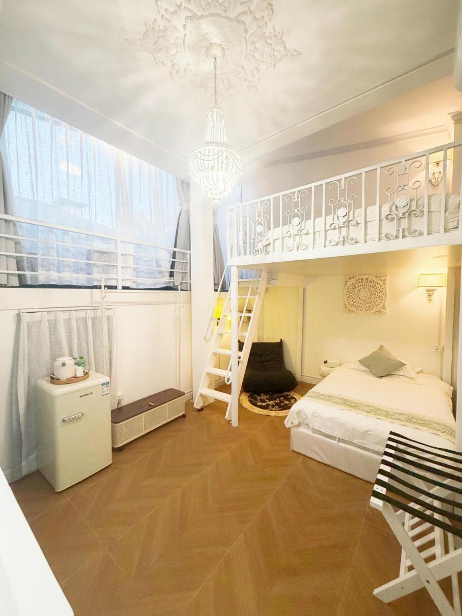 SYRI Guesthouse Vientiane Hostel & Cafe - Hizvo