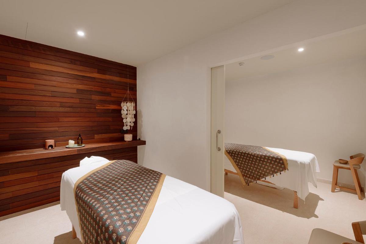 Empordà Golf Resort - Housity