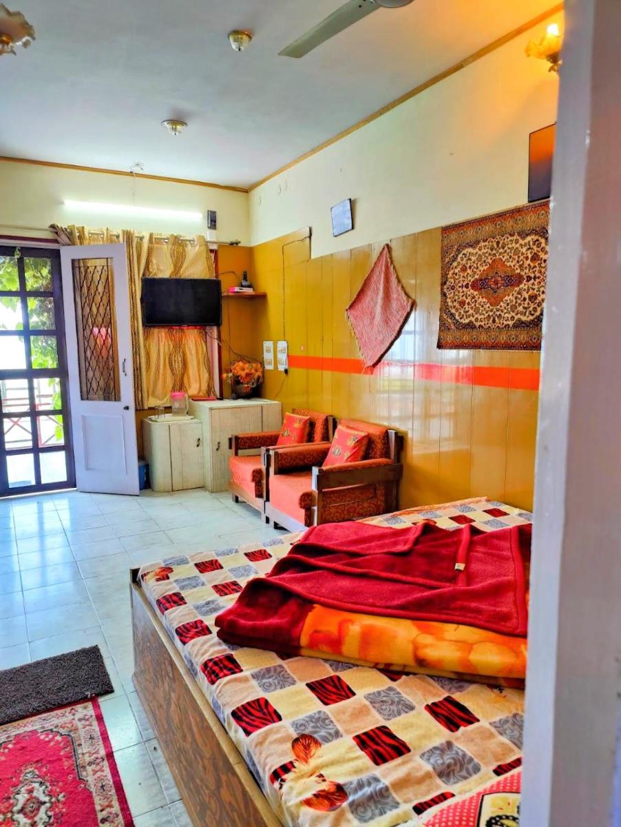 Himvadi Resorts Kausani - Housity