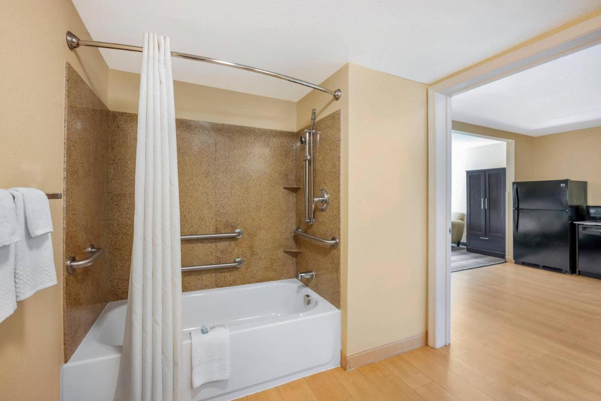 MainStay Suites Jacksonville near Camp Lejeune - Hizvo