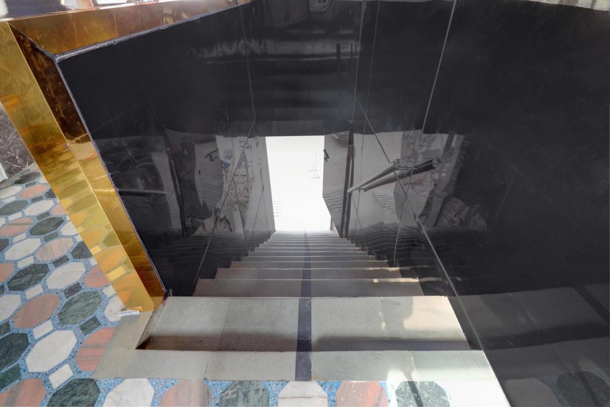 Hotel O Shri Krishna Palace - Housity