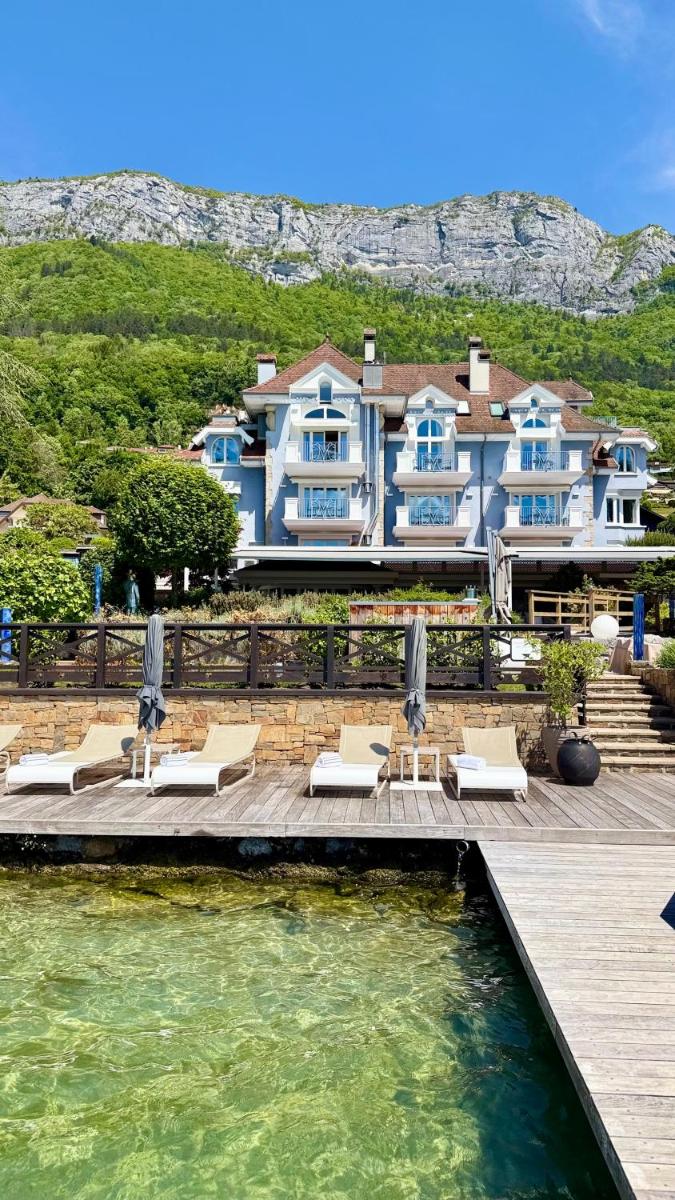 Hôtel La Maison Bleue par Yoann CONTE - Housity
