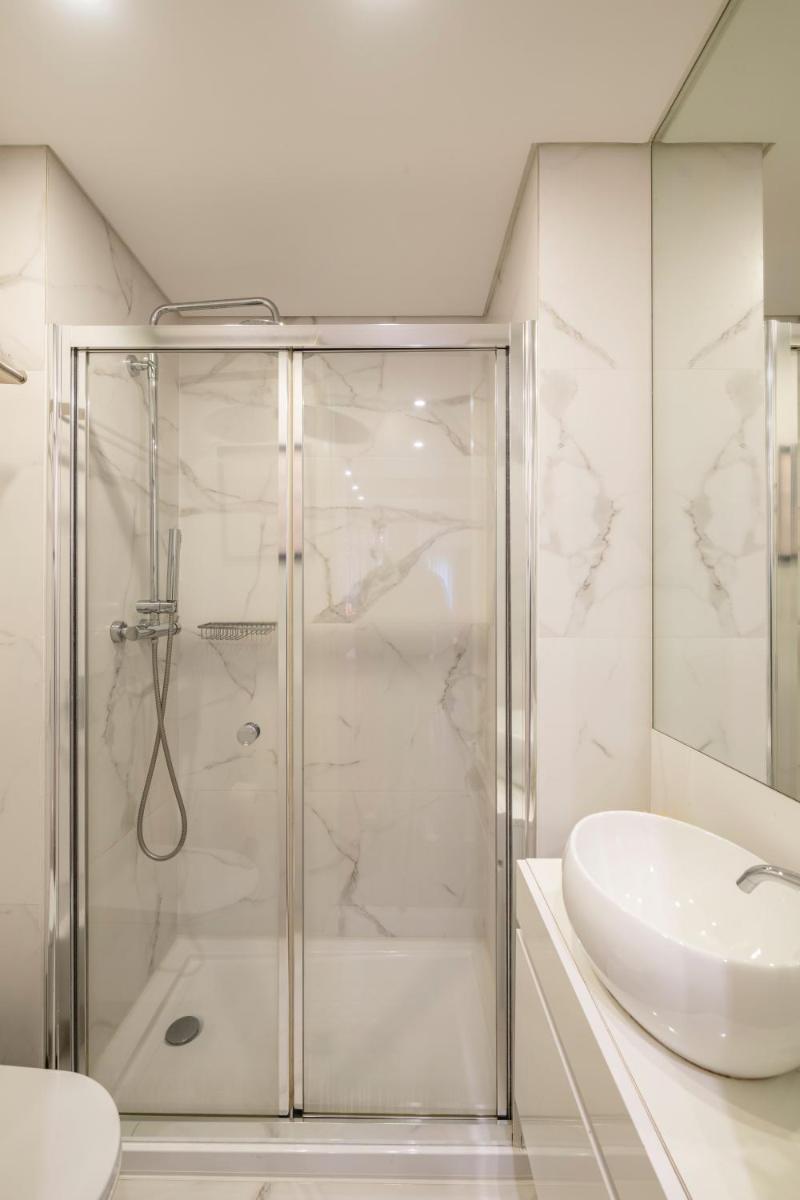 Braga Center Apartments - São Vicente - Housity