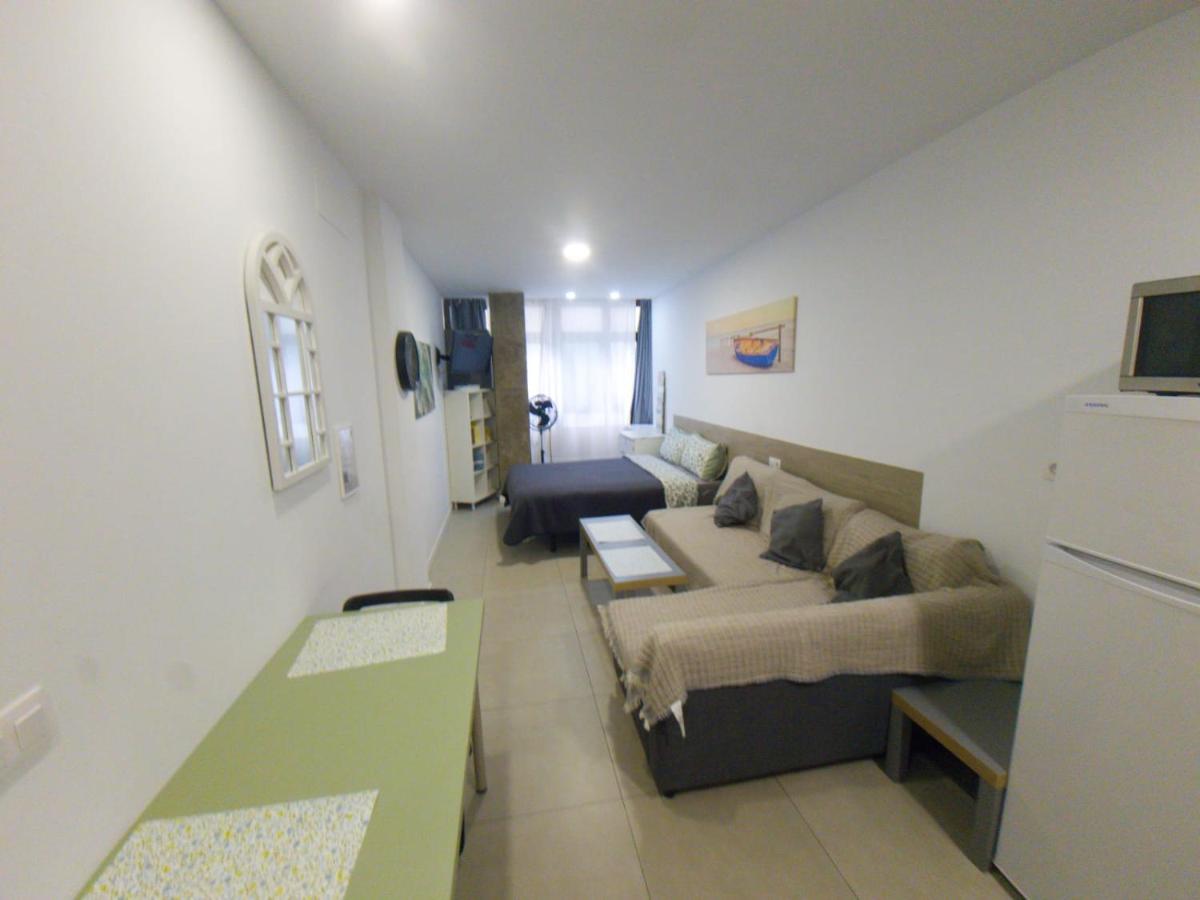 Playa de Las Canteras & Puerto Loft - Housity