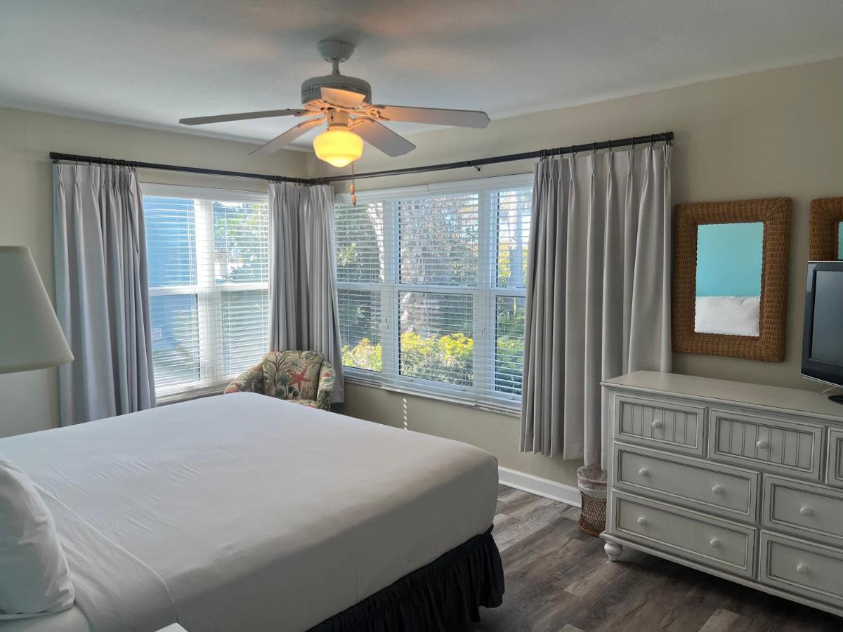Camelot by the Sea - Housity