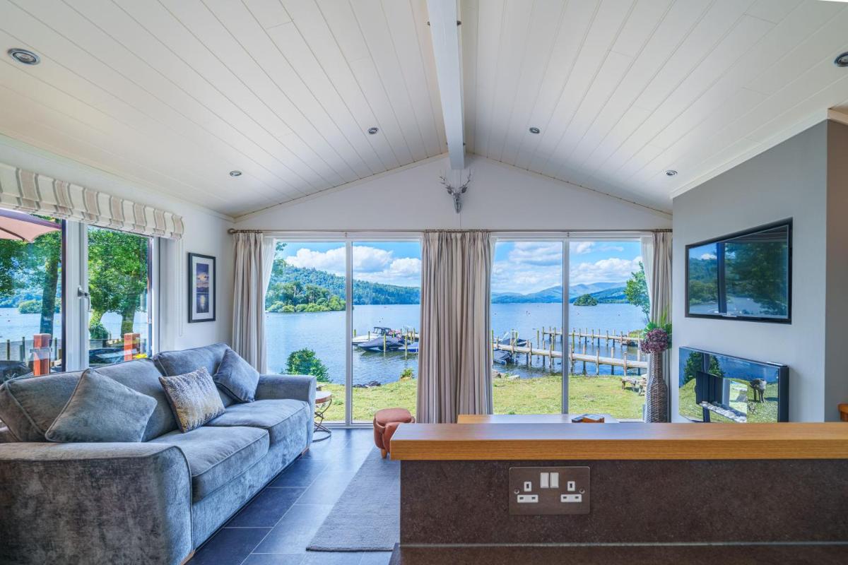 Mere Lodge - Lake Views - Housity