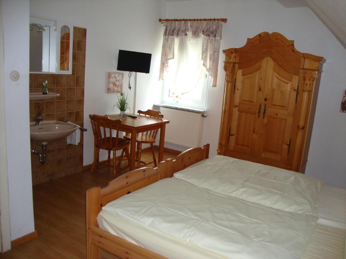 Zum Alten Forsthaus - Housity