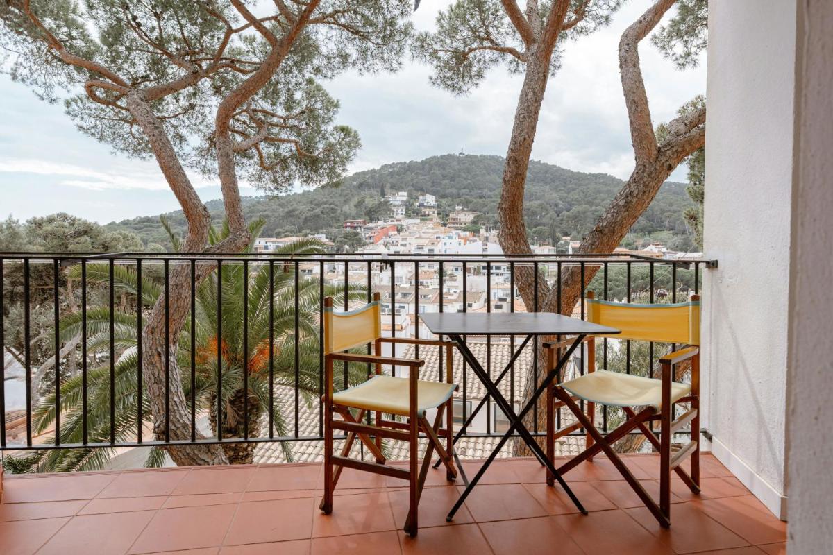 T4 · Beachside escape with unbeatable views - Housity