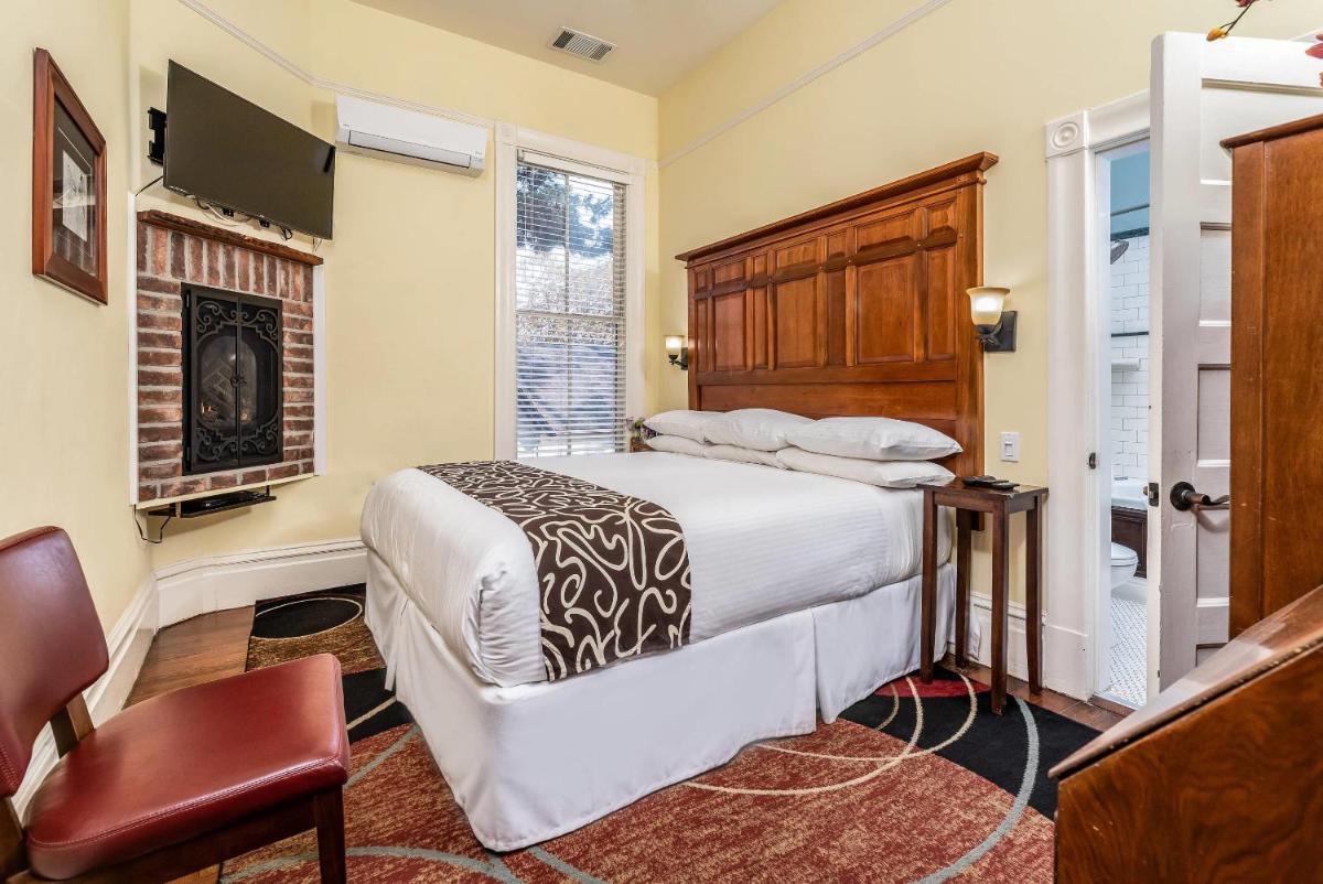 Hotel Napa Valley, an Ascend Collection Hotel - Housity