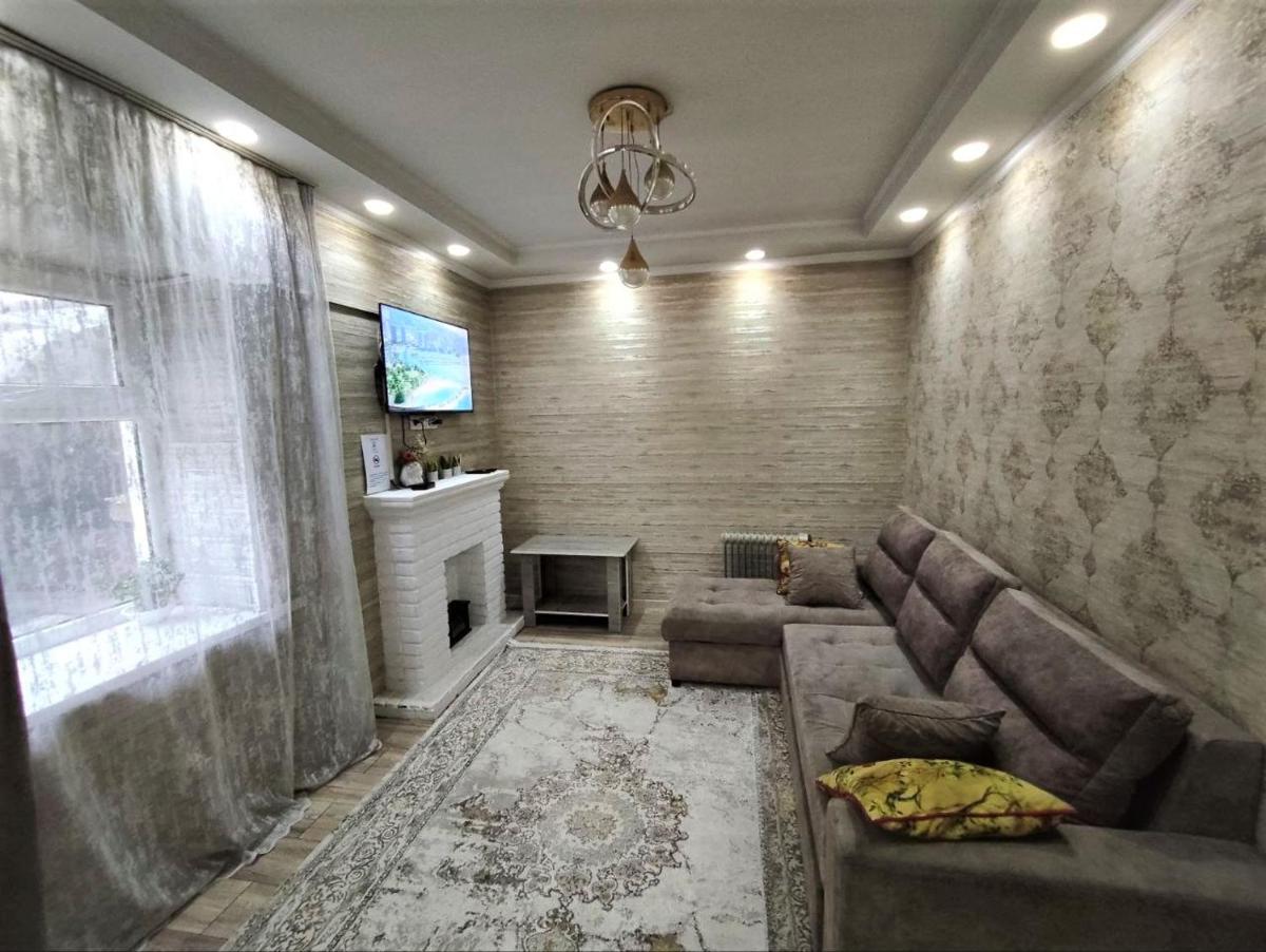 Комфортный дом до 4х человек. Есть парковка на 2 машины, Wi-Fi, TV. - Hizvo