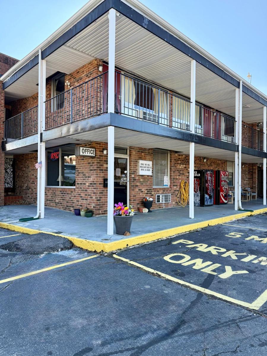 Virginian Motel - Housity