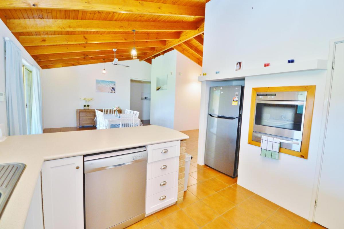 Starfire Close 3 - Kalbarri, WA - Housity