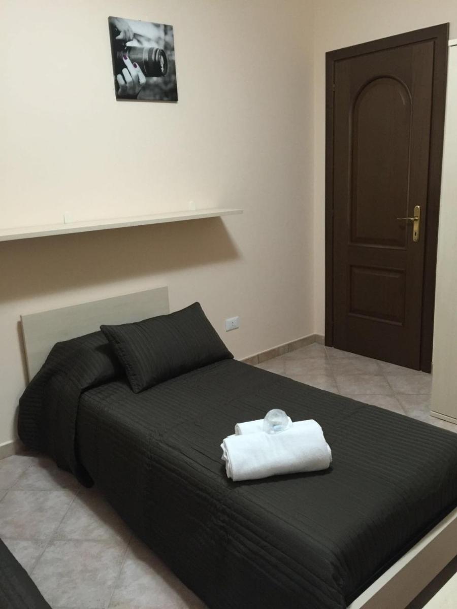 Suiteroom&Apartment flat fiumicino - Housity