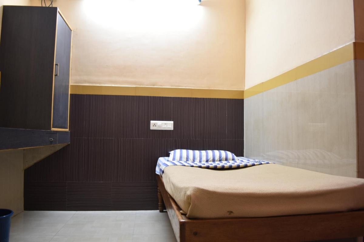 Hotel Abhiruchi Lodging - Housity