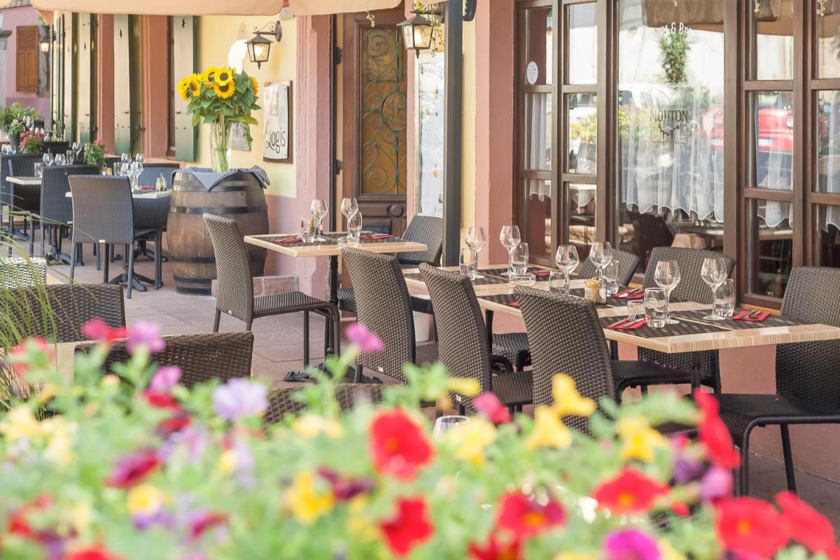 Logis Hôtel-Restaurant du Mouton - Housity