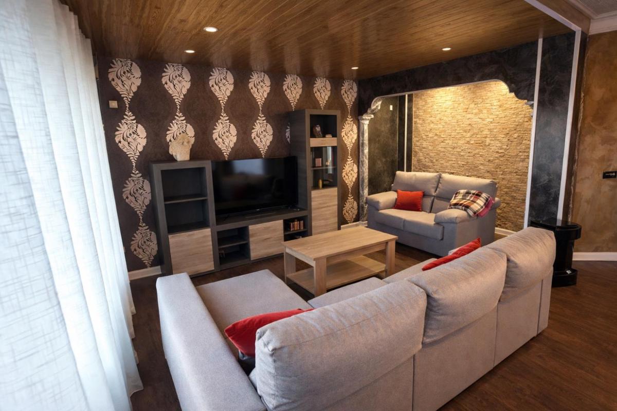 Casa Rural Las Salinas de Fuentealbilla - Housity
