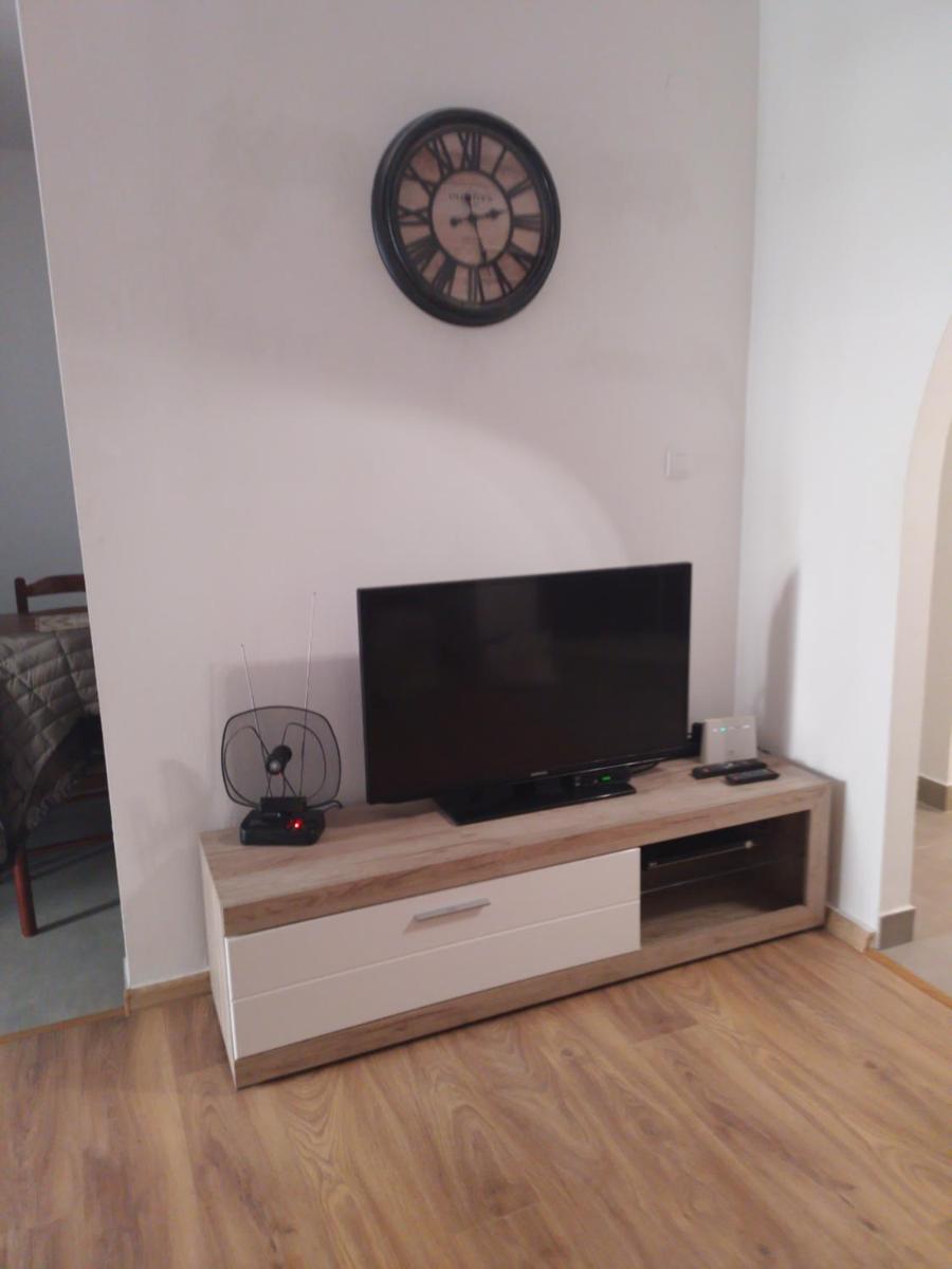 Dominik - Housity