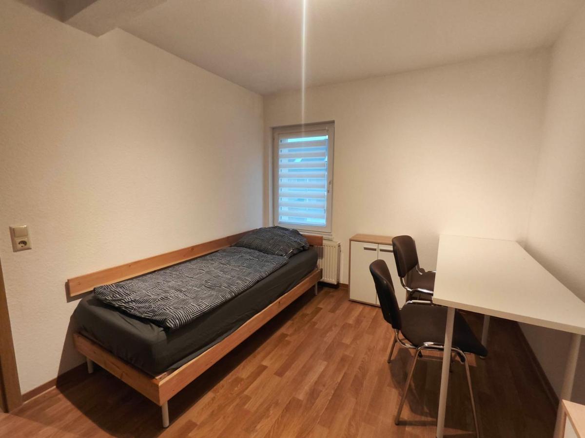 schöne 4 Raum, 4 - 7 Bett FeWo in Staßfurt - Housity