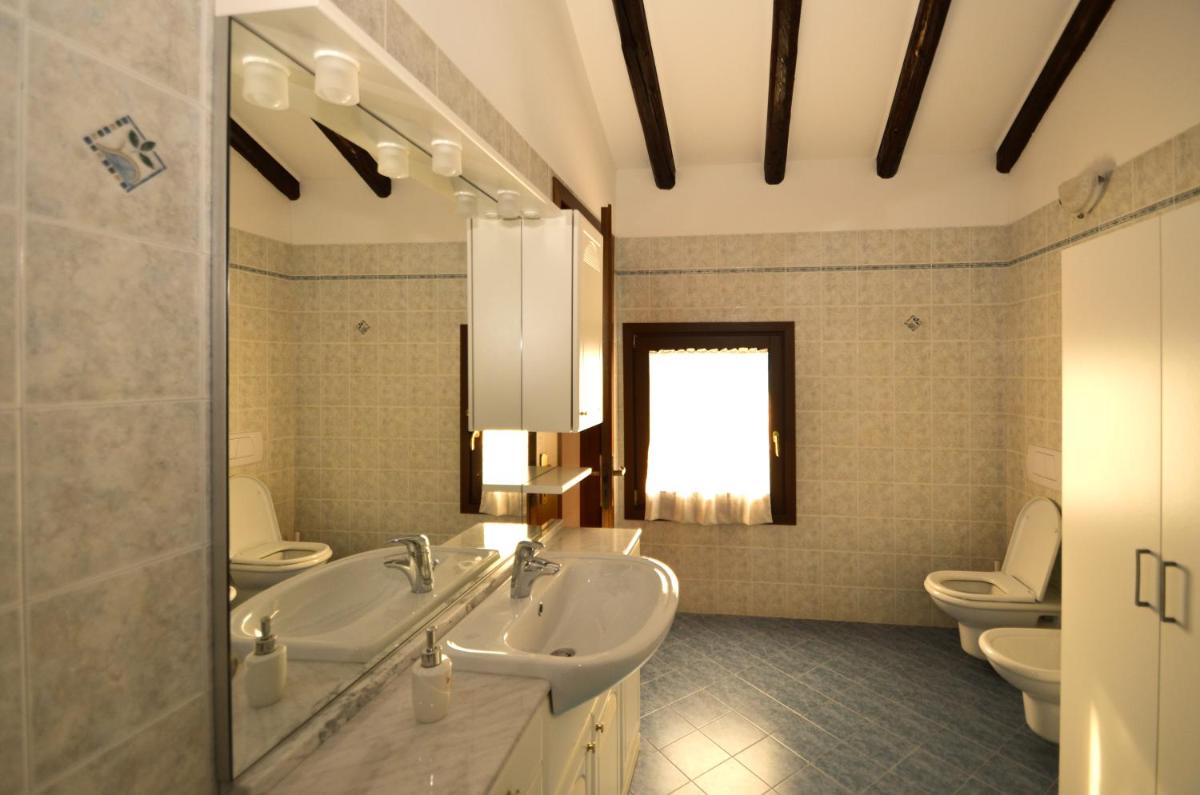 Chiaro di Luna - Housity