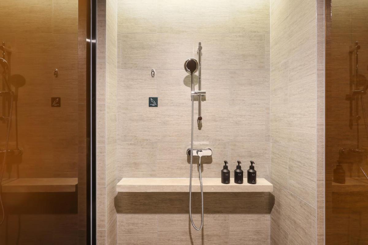 Atour Hotel Fuzhou Diamond Plaza - Housity