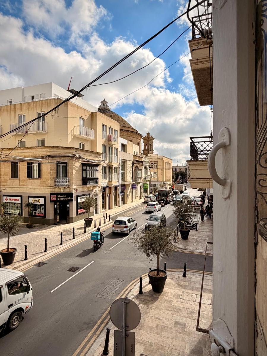 Apartment 81 - Housity