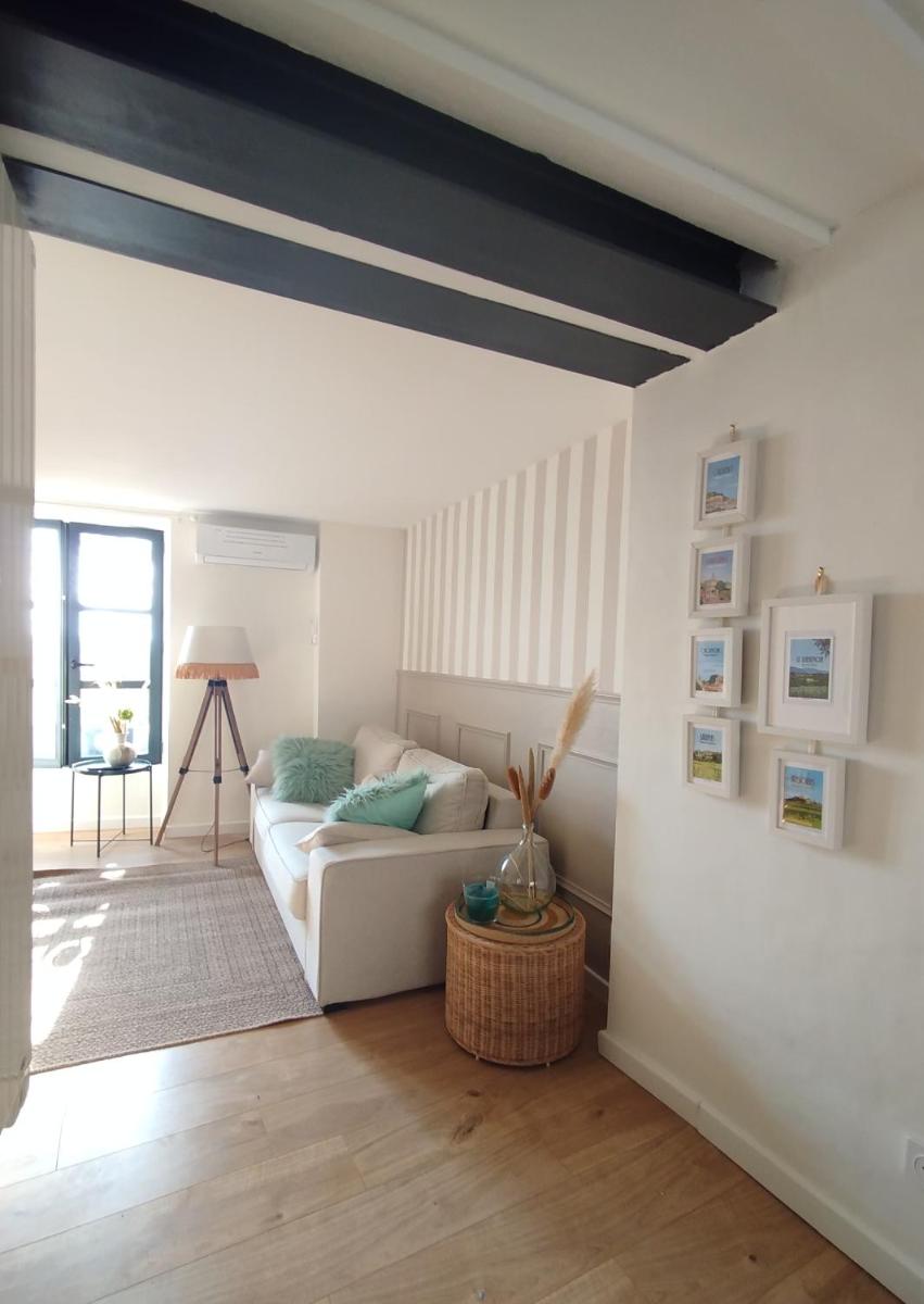 A l'Ombre de la Dame - Housity