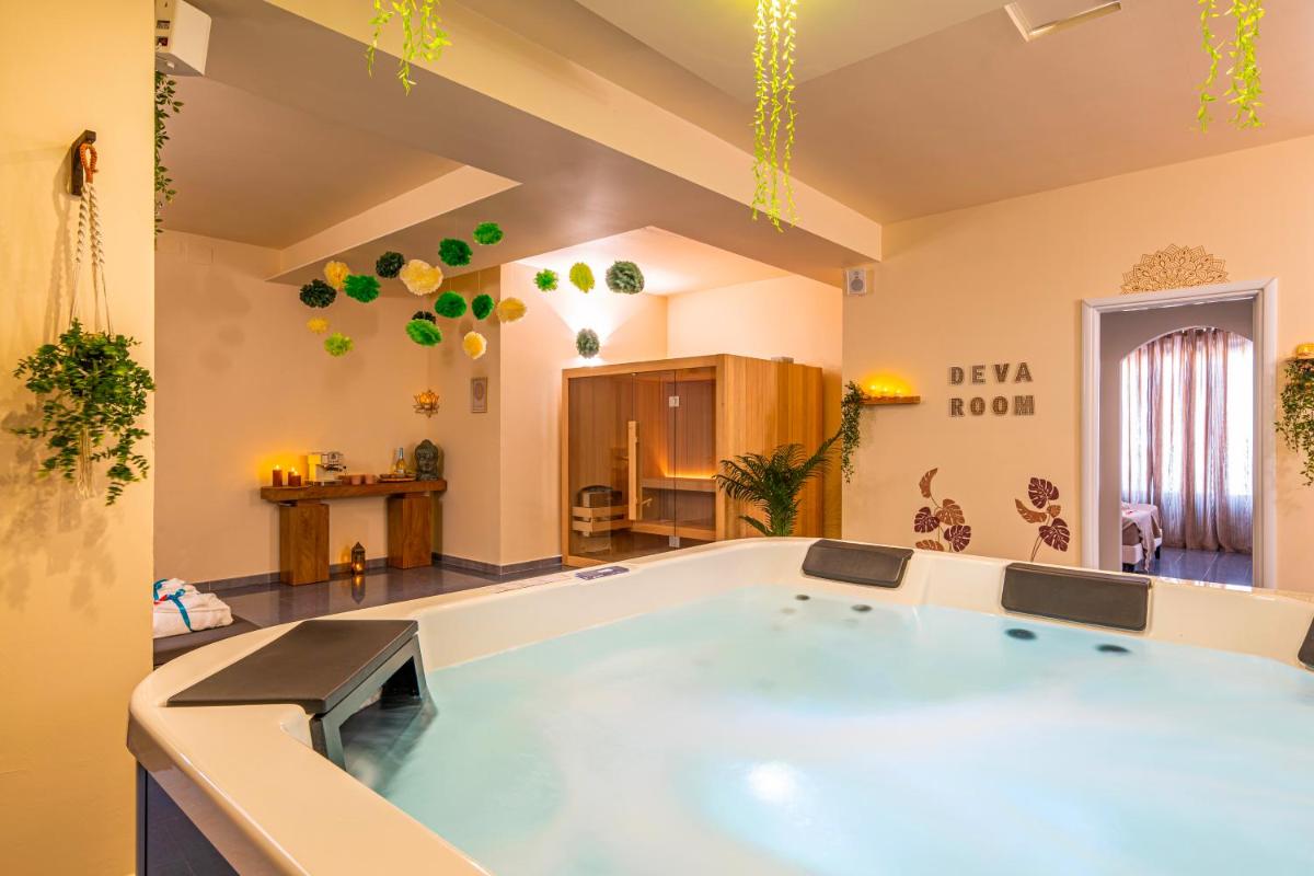 Deva Room Suite Spa - Housity