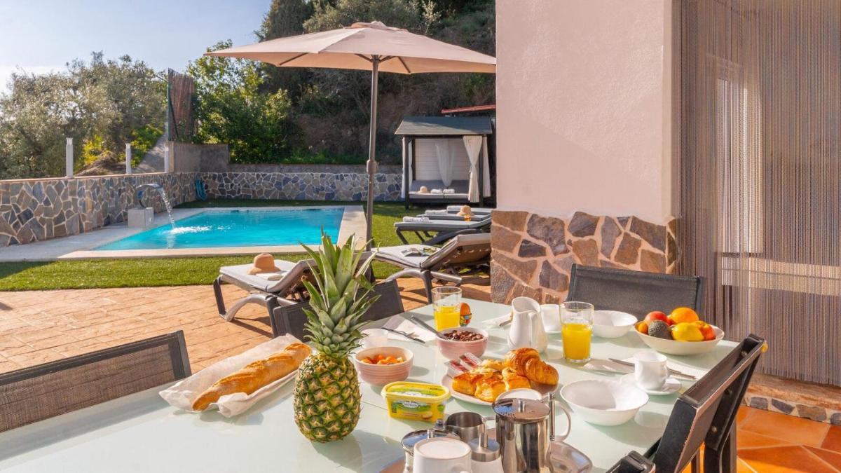 Villa Rosa de Cómpeta Canillas de Albaida by Ruralidays - Housity