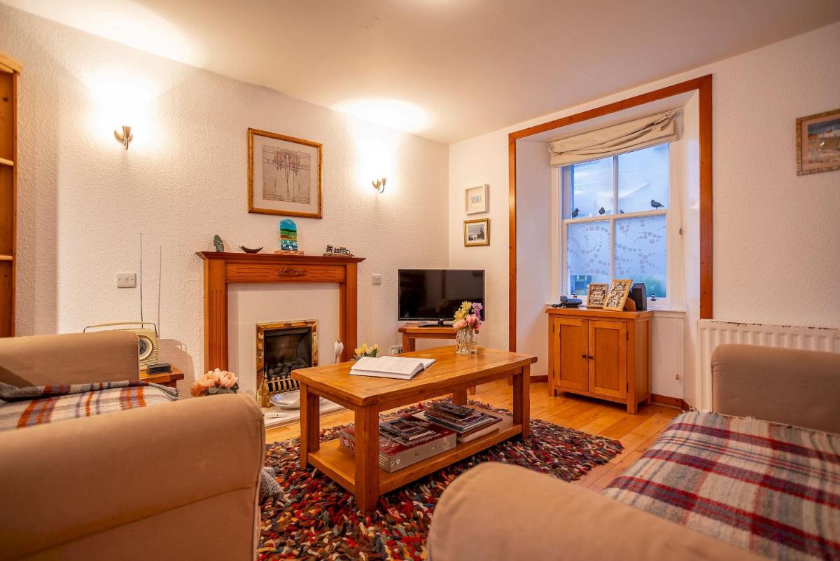 West End No 18 - St Monans - Housity