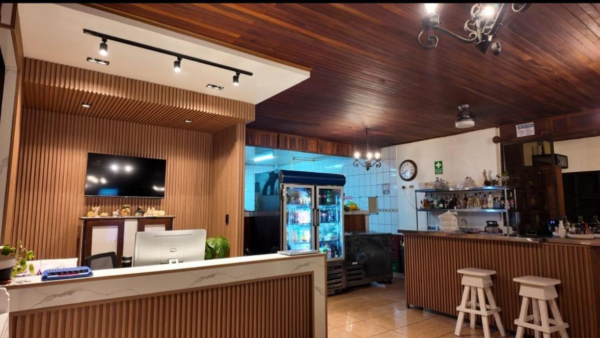 Hotel y Restaurante Las Tablitas - Housity
