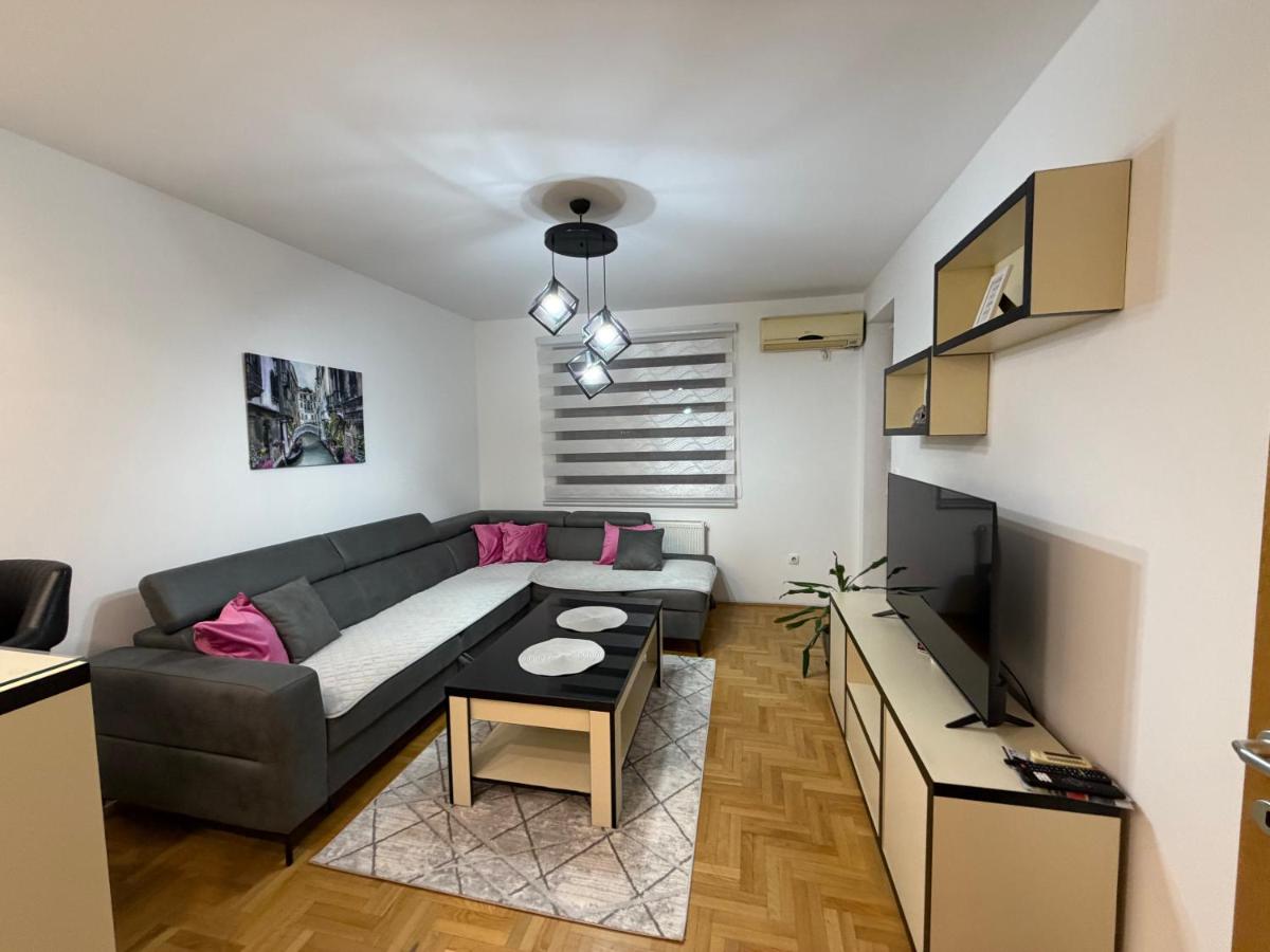 Apartment stan na dan Hilandarska - Housity