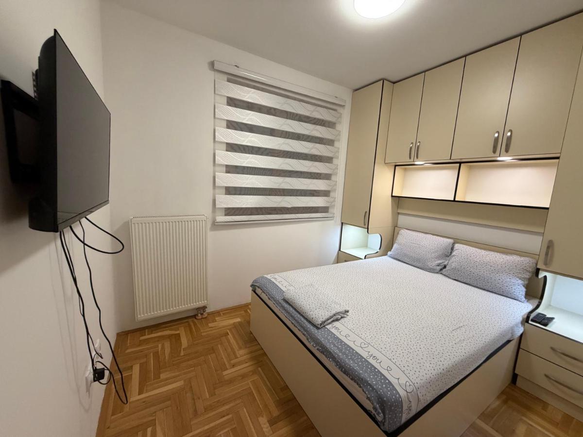 Apartment stan na dan Hilandarska - Housity