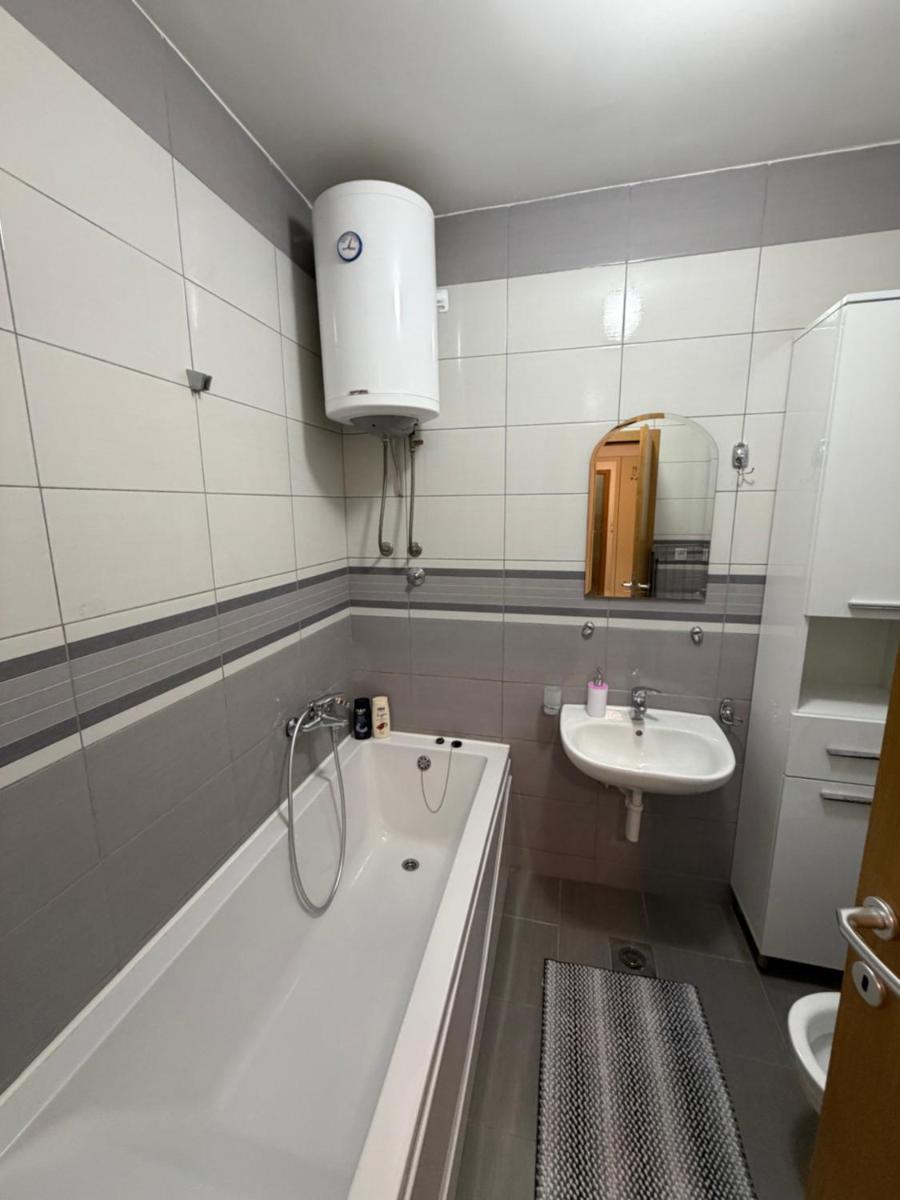 Apartment stan na dan Hilandarska - Housity