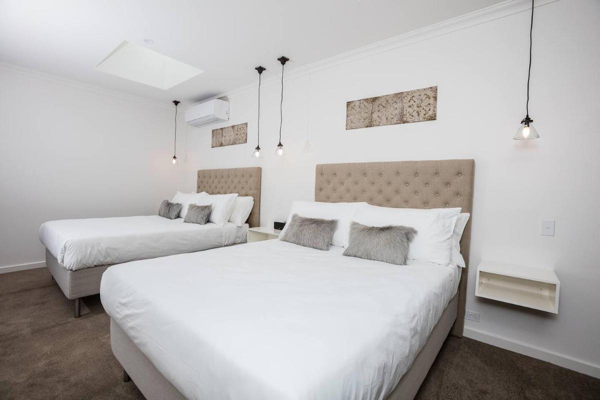 Newington Apartments - Housity