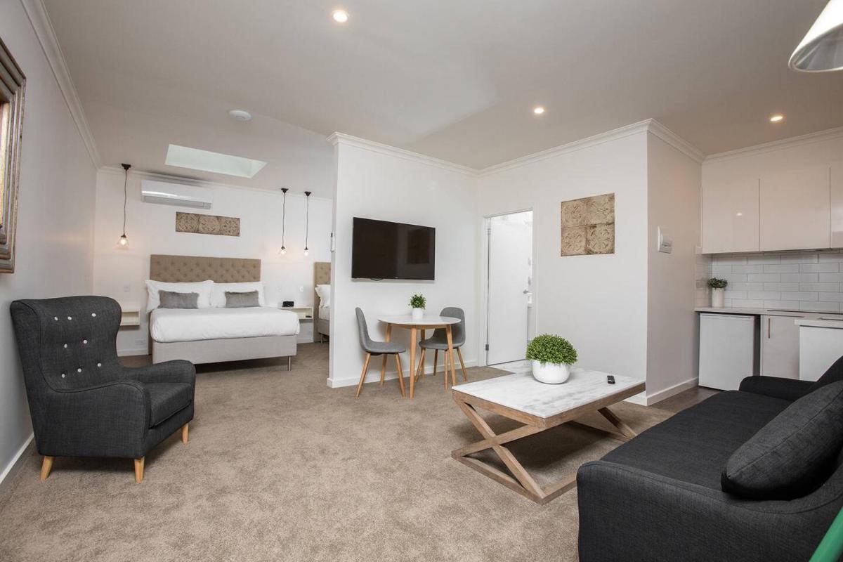 Newington Apartments - Housity