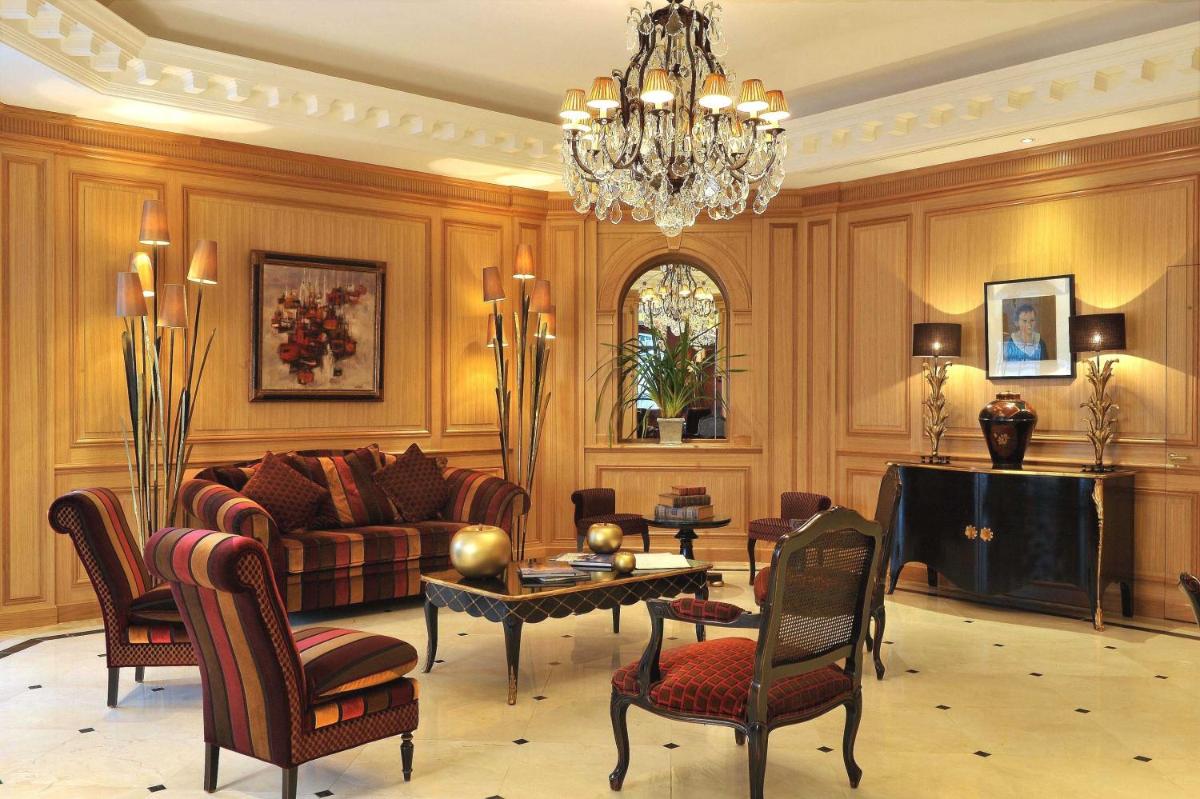 Coin salon dans l'établissement Villa Lara Hotel