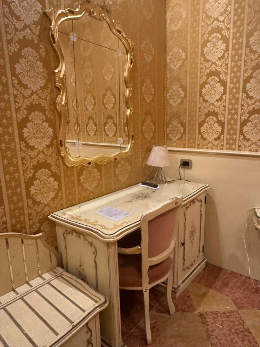 Hotel Diana - Housity